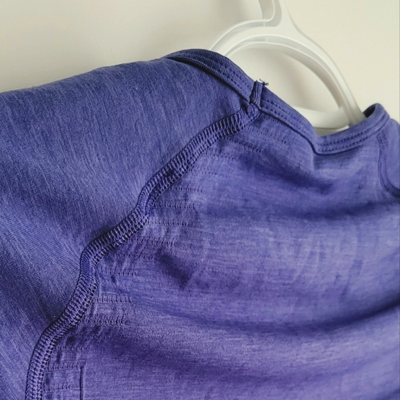 Alphalete Amplify Crop Top - Picture 4 of 8